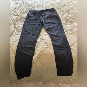 7 For All Mankind Women's Slim Straight Jeans in Black size 30